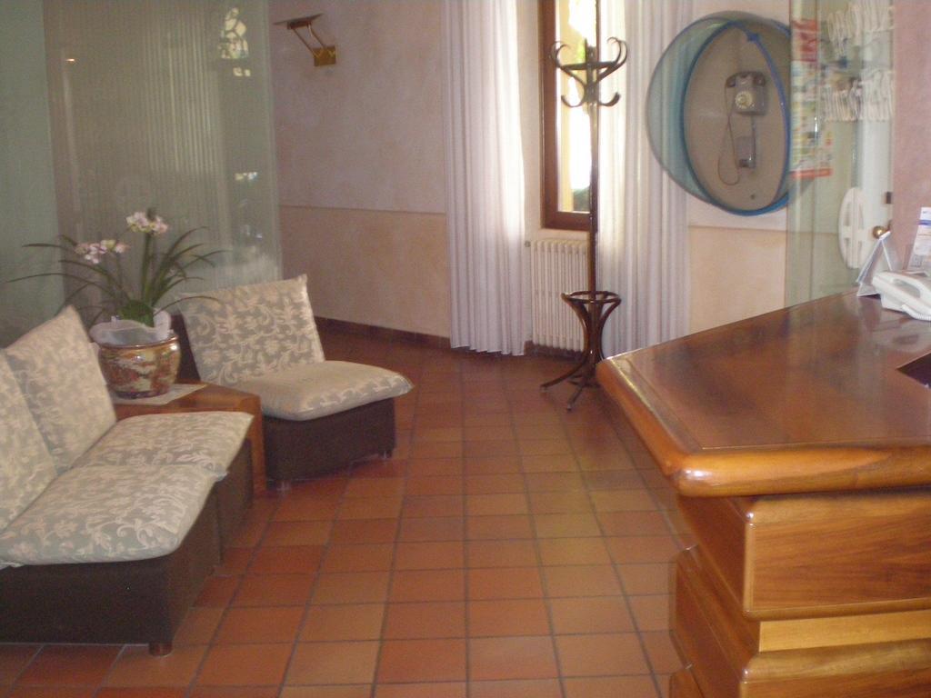 Albergo Ristorante Aquila 술자노 객실 사진
